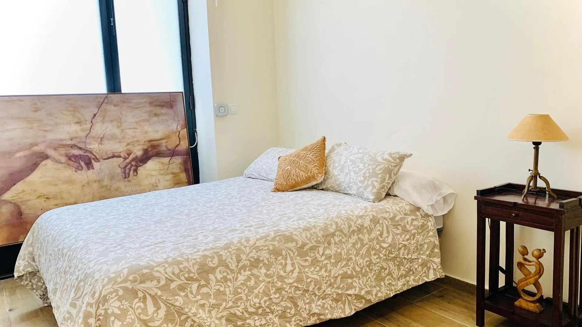 Un Espacio Diferente En Triana. Sevilla Apartamento
