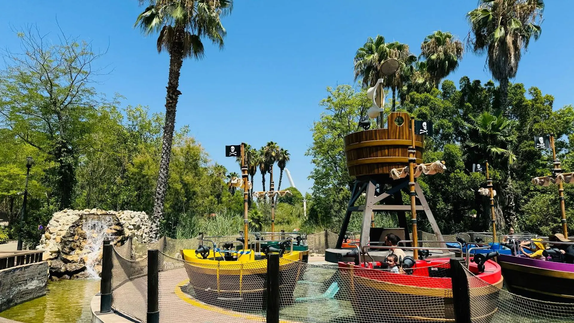 Daire Un Espacio Diferente En Triana. Sevilla